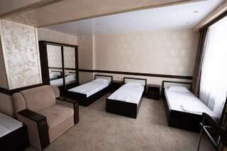 Гостиница Нитрон Саратов Стандарт 5-ти местный-1