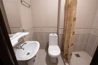 Гостиница Нитрон Саратов Стандарт 6-ти местный-5