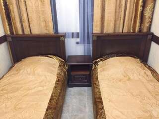 Гостиница Нитрон Саратов  Стандартный двухместный номер с 2 отдельными кроватями-2